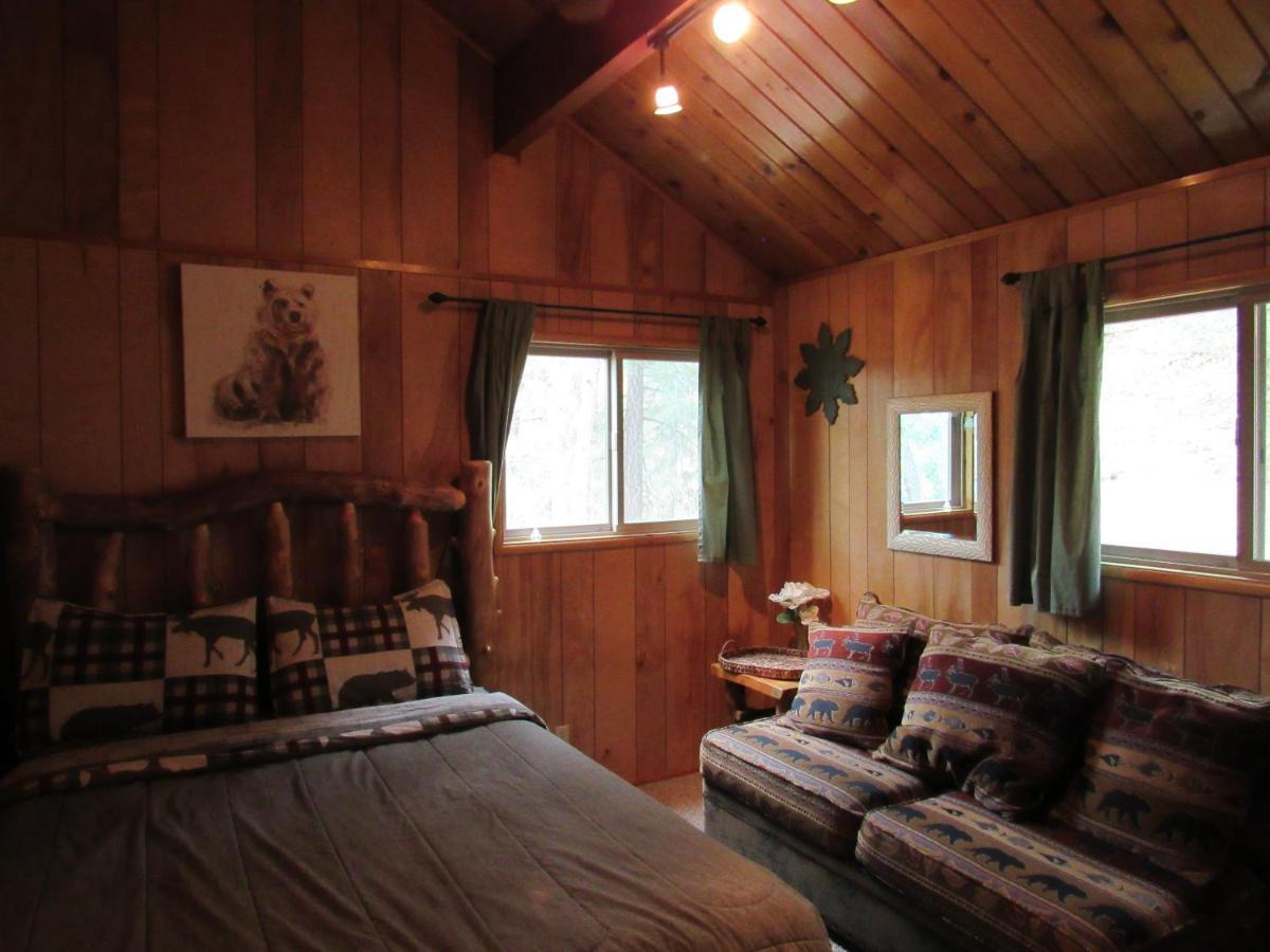 Hillside Hideaway -View Of Ski Slope From Charming Deck Big Bear Lake Exterior photo